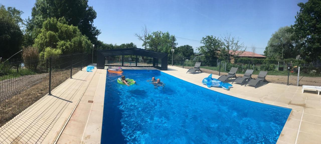 Alaguyauder Le Kota Bed & Breakfast Chatillon-sur-Broue Екстериор снимка