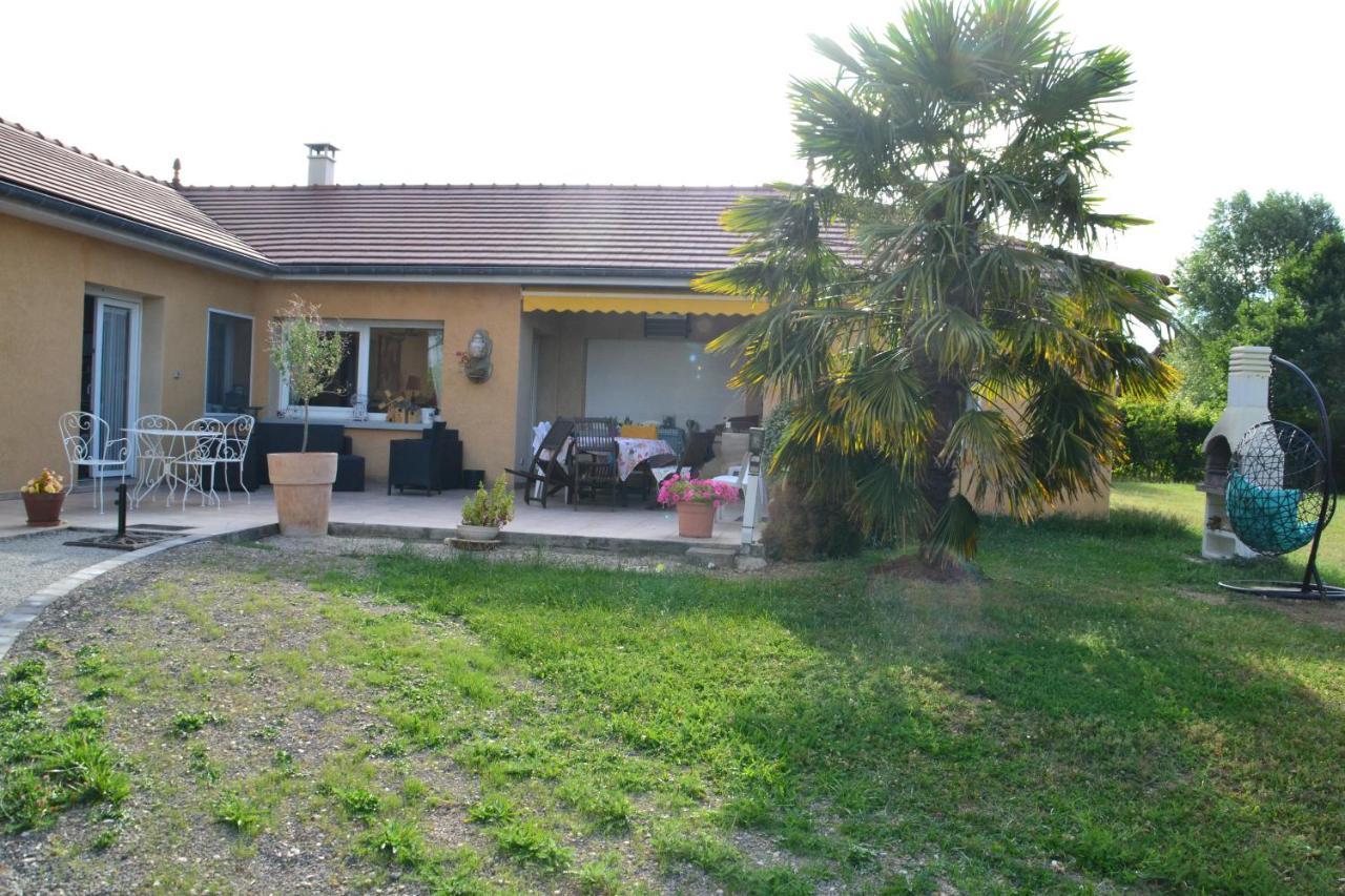 Alaguyauder Le Kota Bed & Breakfast Chatillon-sur-Broue Екстериор снимка